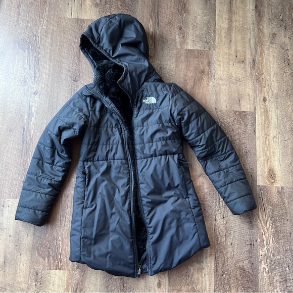 The North Face Jackets & Coats North Face Girls Mossbud Reversible